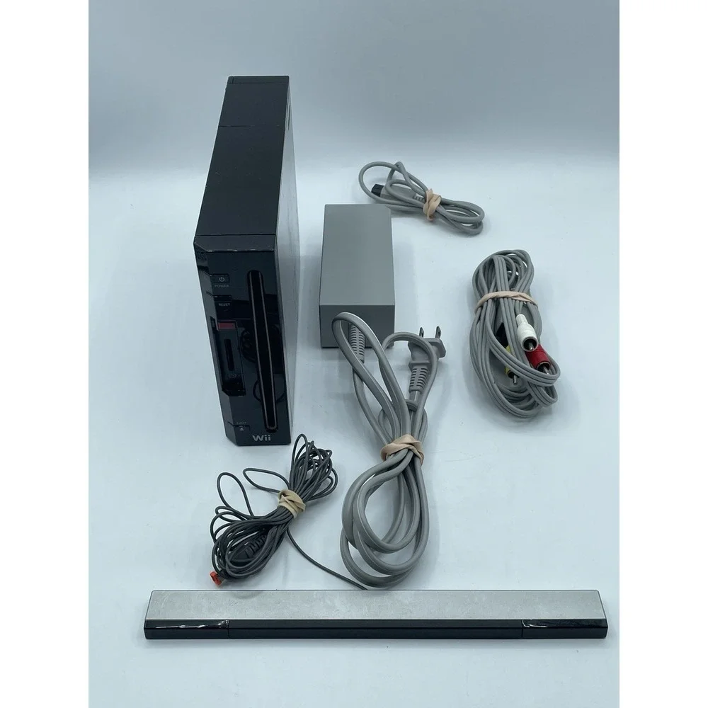 Nintendo Wii Console Black RVL-001 USA System with Cords and Sensor Bar